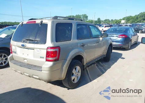 2012 Ford Escape Xlt z USA, uszkodzony, nr VIN 1FMCU0DG2CKB51161